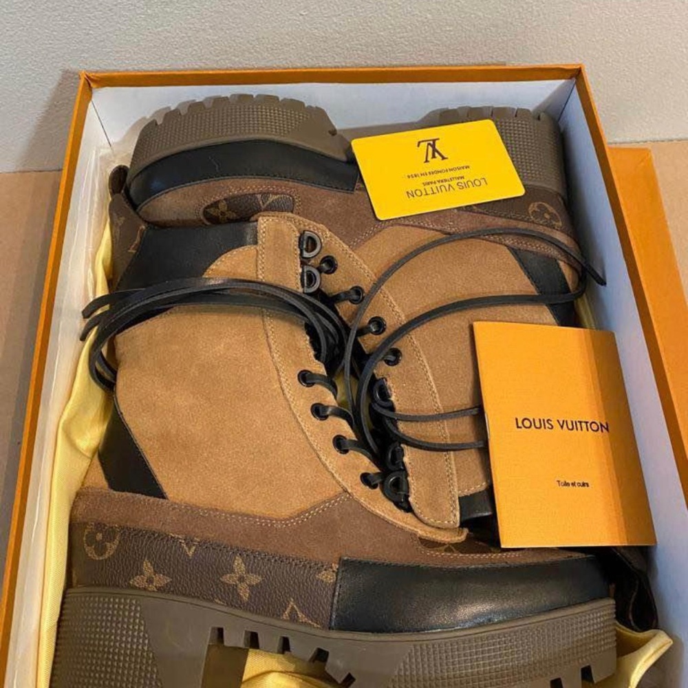 LV boots size 37, fits small